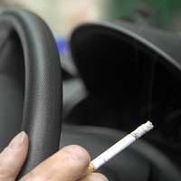 Lords back smoking in cars ban